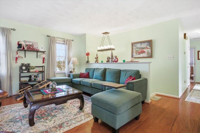 716 Page ST, Salem, VA 24153