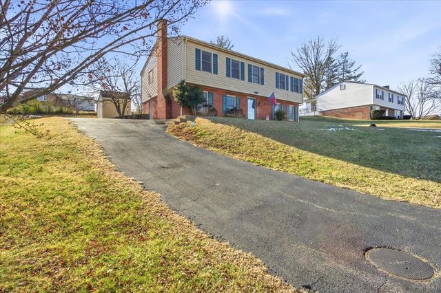 716 Page ST, Salem, VA 24153