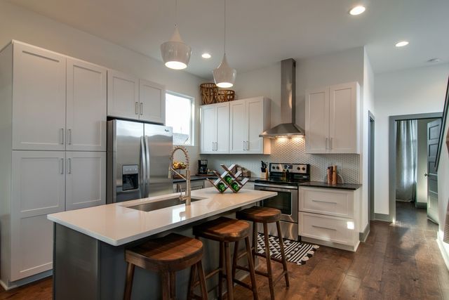 1202 Jackson St, Nashville, TN 37208