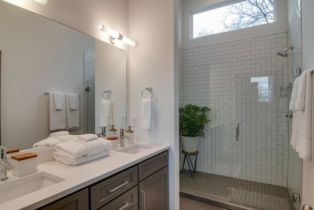 1202 Jackson St, Nashville, TN 37208