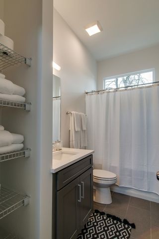 1202 Jackson St, Nashville, TN 37208