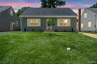 841 N Geyer Road, Kirkwood, MO 63122