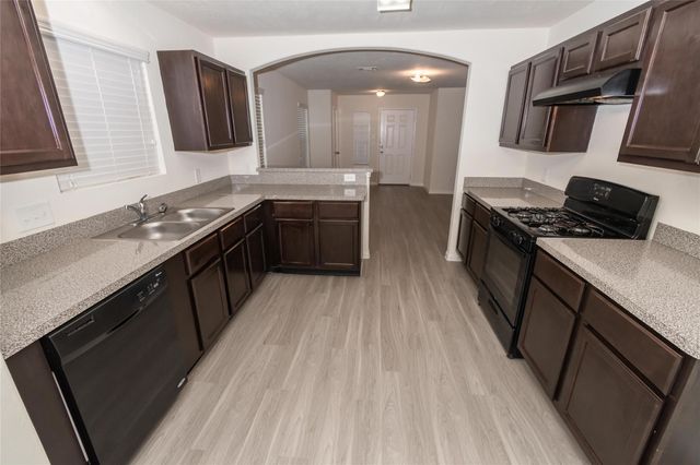 5438 Plantation Forest Drive, Katy, TX 77449