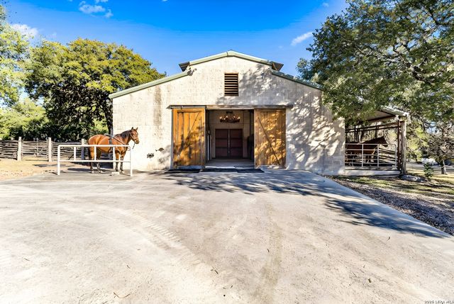 5301 W Ammann, Bulverde, TX 78163
