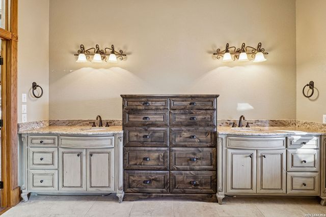 5301 W Ammann, Bulverde, TX 78163