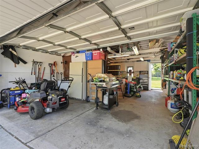 27921 Larchmont Street, Saint Clair Shores, MI 48081