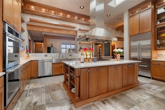 4 W Golden Eagle, Santa Fe, NM 87506