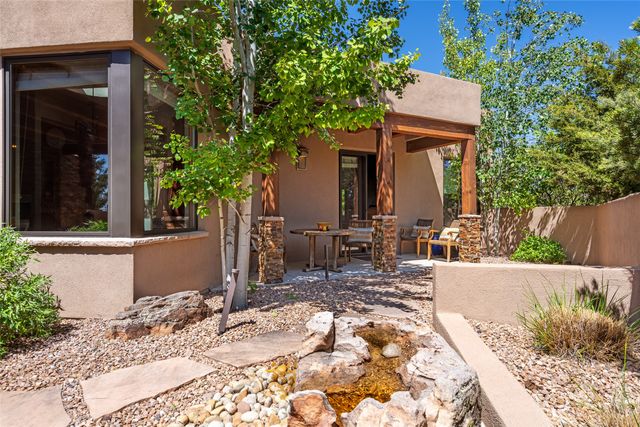 4 W Golden Eagle, Santa Fe, NM 87506