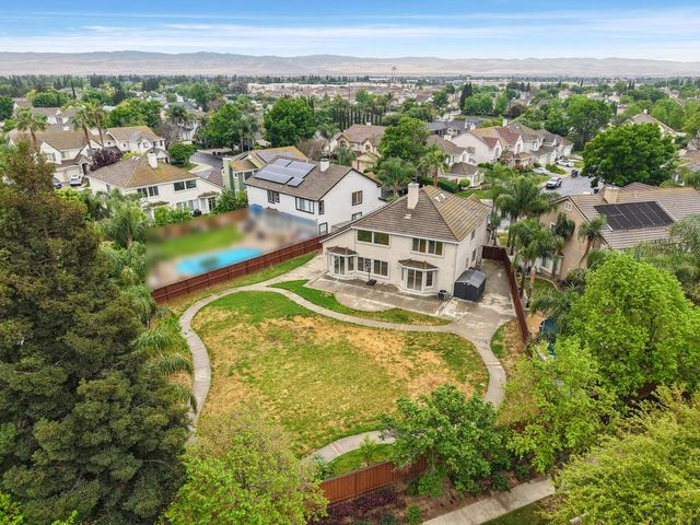 2062 Superior Ct, Tracy, CA 95304