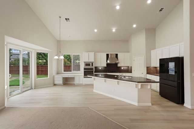 2062 Superior Ct, Tracy, CA 95304