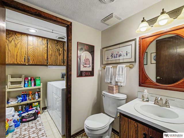 3202 Redwing Drive, Bellevue, NE 68123