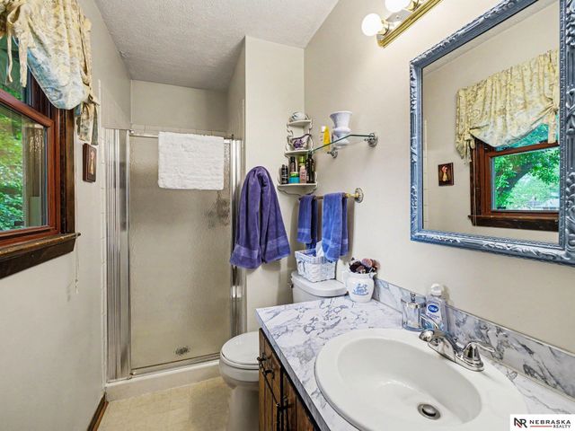 3202 Redwing Drive, Bellevue, NE 68123