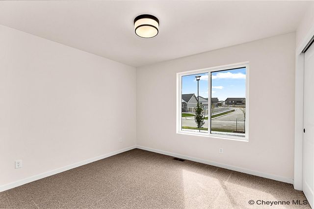 4021 FARTHING RD, Cheyenne, WY 82001