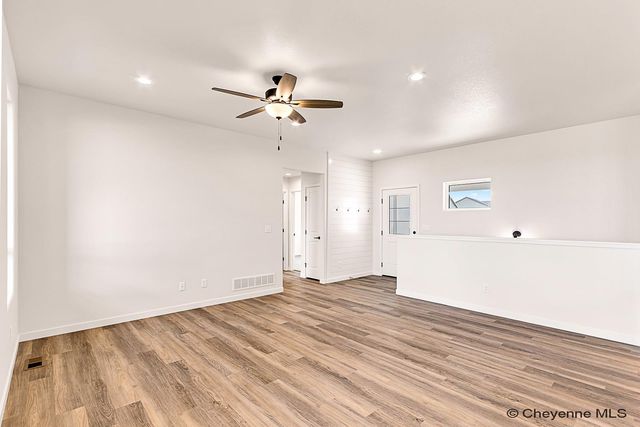 4021 FARTHING RD, Cheyenne, WY 82001