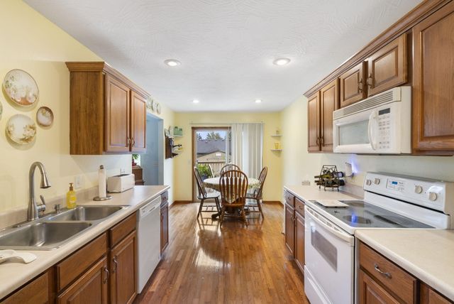 516 South Bernier Avenue, Springfield, MO 65802