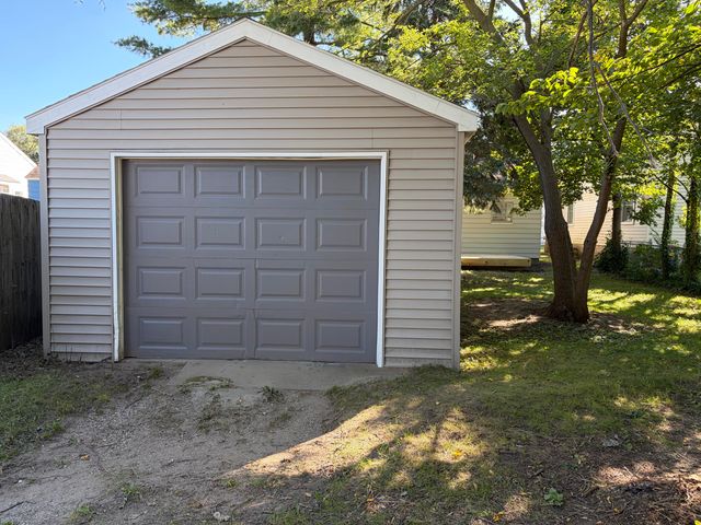1111 Merritt Street SE, Grand Rapids, MI 49507