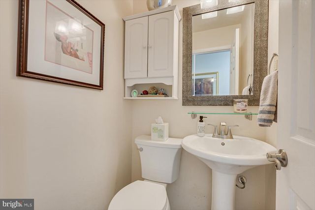 806 ROBIN RD, Hillsborough, NJ 08844