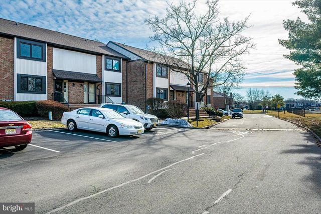 806 ROBIN RD, Hillsborough, NJ 08844