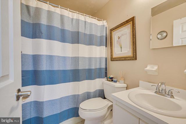 806 ROBIN RD, Hillsborough, NJ 08844