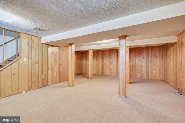 806 ROBIN RD, Hillsborough, NJ 08844