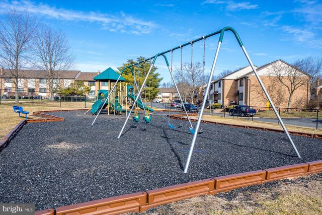 806 ROBIN RD, Hillsborough, NJ 08844