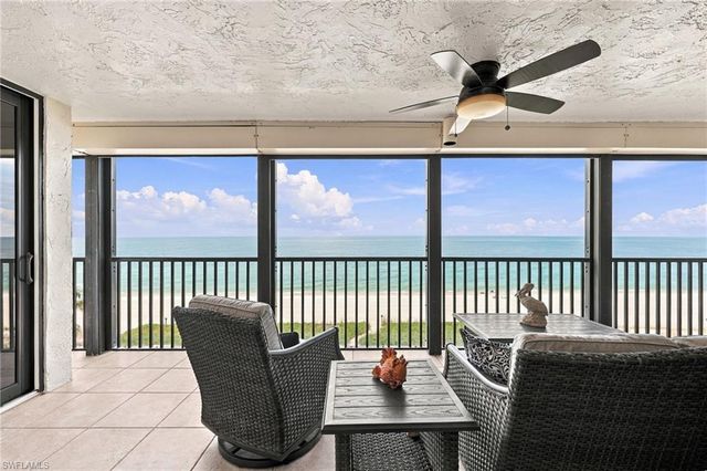 9653 Gulf Shore DR 502, Naples, FL 34108