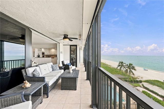 9653 Gulf Shore DR 502, Naples, FL 34108