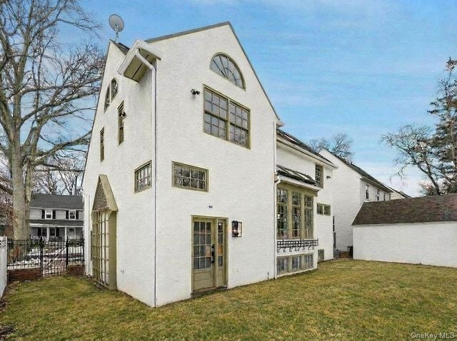 7 Fernwood Avenue, Rye, NY 10580