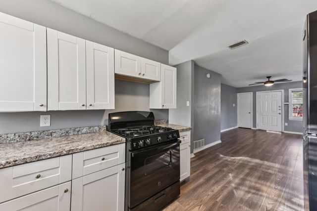 1102 Jackson ST, Killeen, TX 76541