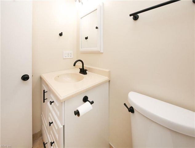 1510 Snowbird CT, Virginia Beach, VA 23454