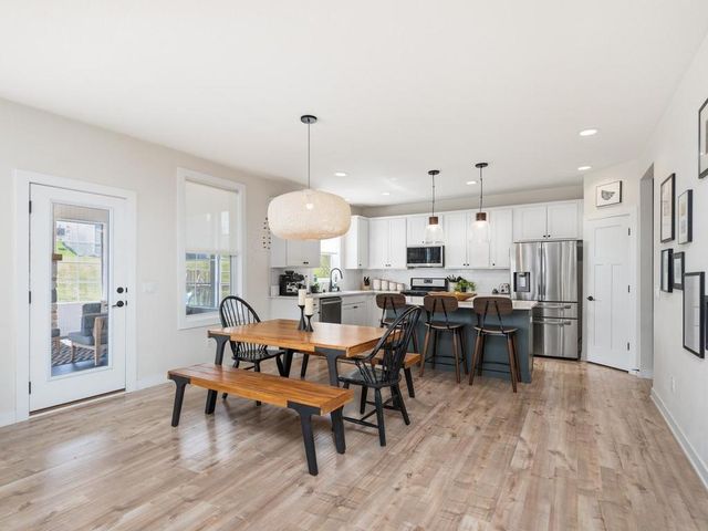 9055 Lakeside Drive, Victoria, MN 55386