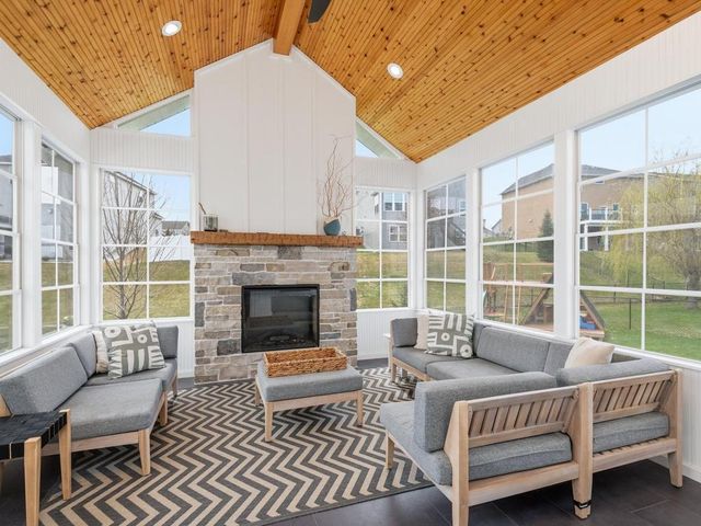 9055 Lakeside Drive, Victoria, MN 55386