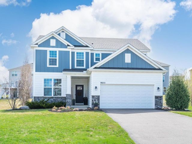 9055 Lakeside Drive, Victoria, MN 55386