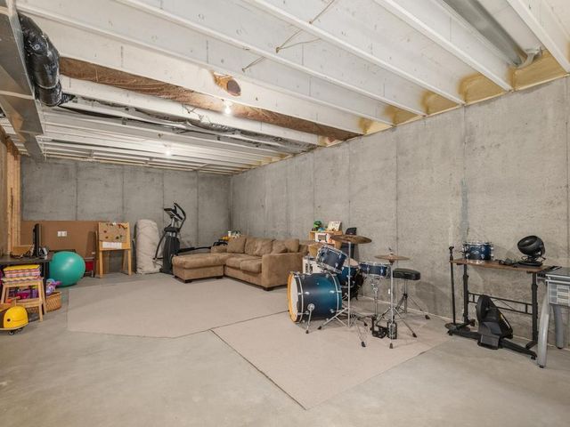9055 Lakeside Drive, Victoria, MN 55386