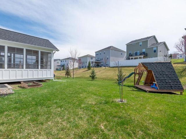 9055 Lakeside Drive, Victoria, MN 55386