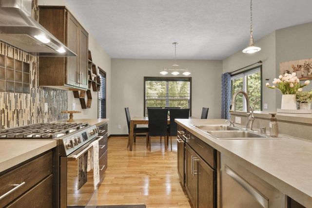 5 Cedarberry Circle, Verona, WI 53593