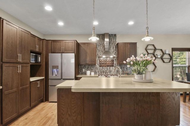 5 Cedarberry Circle, Verona, WI 53593
