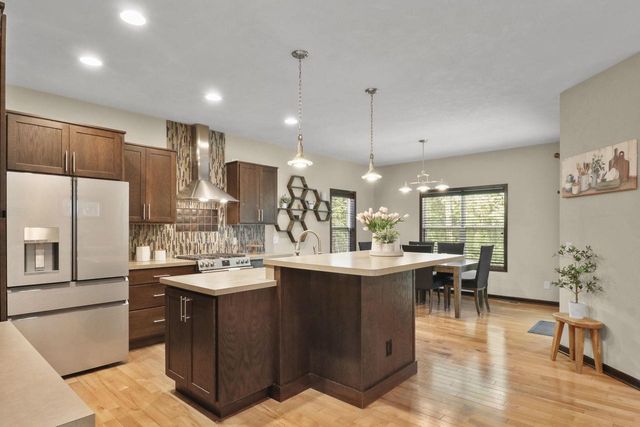 5 Cedarberry Circle, Verona, WI 53593