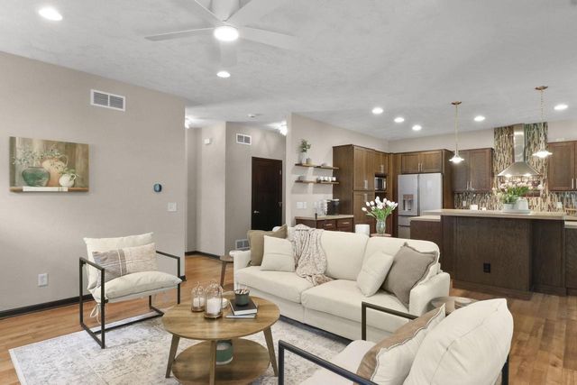 5 Cedarberry Circle, Verona, WI 53593