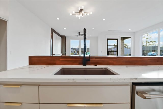 926 SE G Street, Bentonville, AR 72712