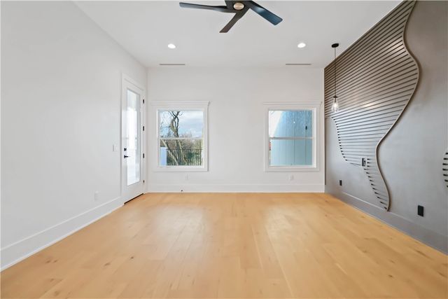 926 SE G Street, Bentonville, AR 72712