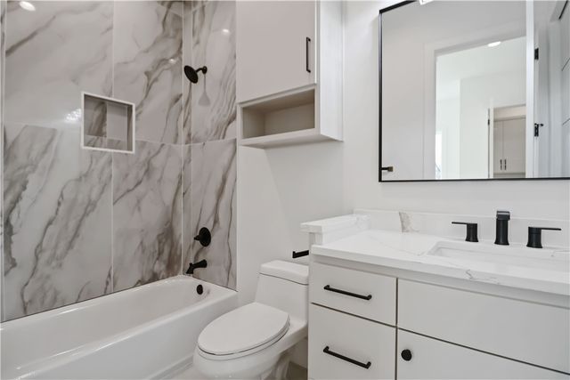 926 SE G Street, Bentonville, AR 72712