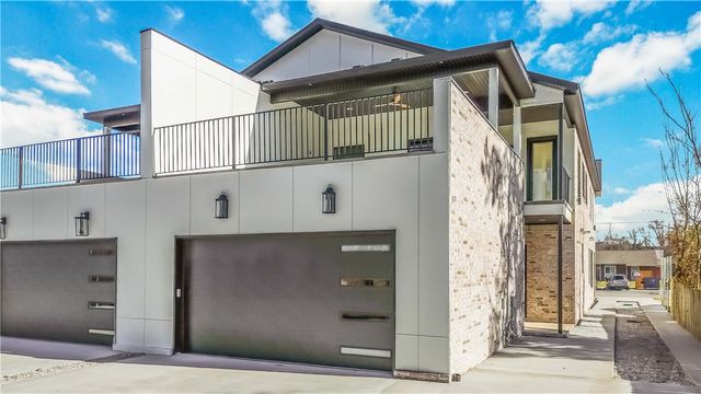 926 SE G Street, Bentonville, AR 72712