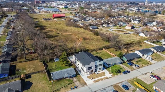 926 SE G Street, Bentonville, AR 72712