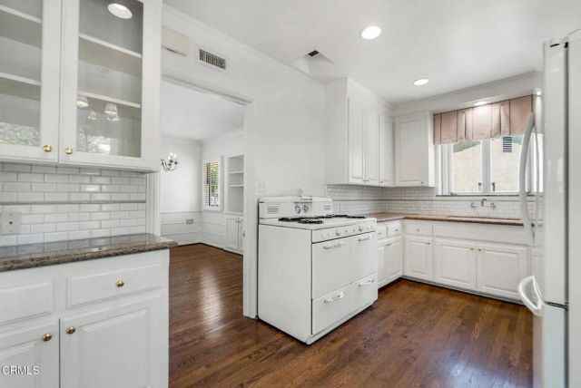2810 Somerset Place, San Marino, CA 91108