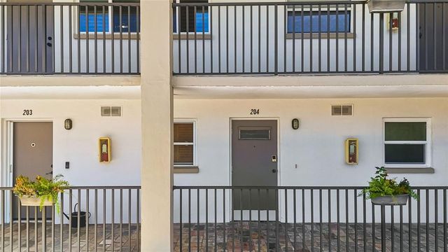 3789 46TH AVENUE S 204, St Petersburg, FL 33711