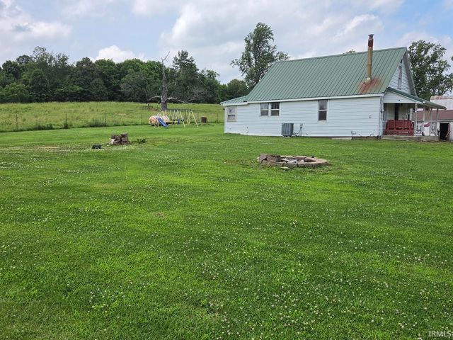 845 N Crowe Road, Bloomfield, IN 47424