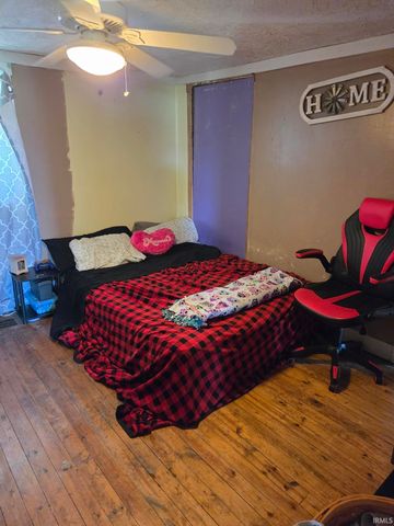 845 N Crowe Road, Bloomfield, IN 47424
