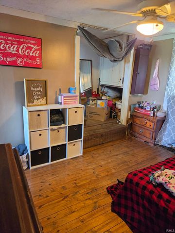845 N Crowe Road, Bloomfield, IN 47424