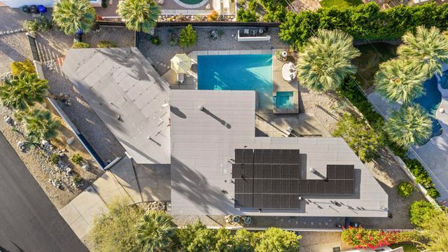 2555 N Junipero Avenue, Palm Springs, CA 92262